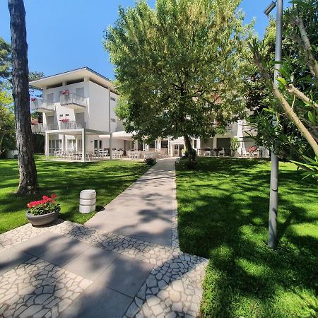 Hotel Eurovil Garni 리그나노 사비아도로 외부 사진