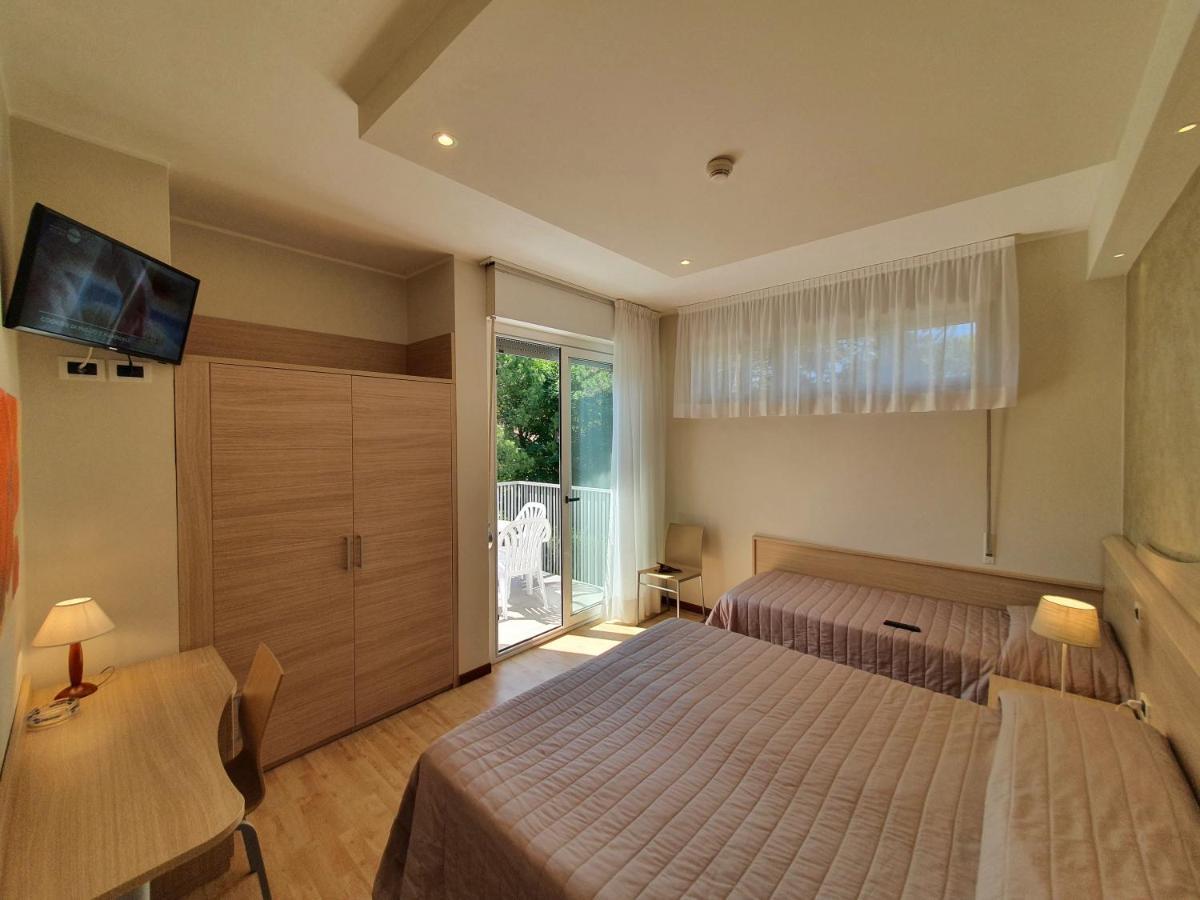 Hotel Eurovil Garni 리그나노 사비아도로 외부 사진