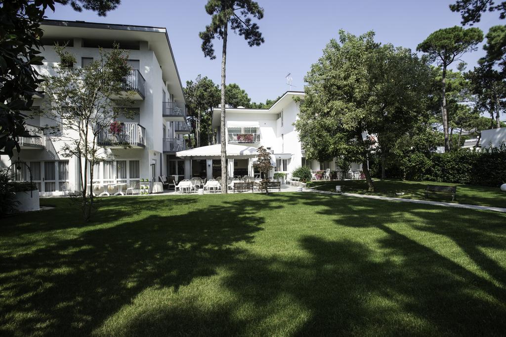 Hotel Eurovil Garni 리그나노 사비아도로 외부 사진