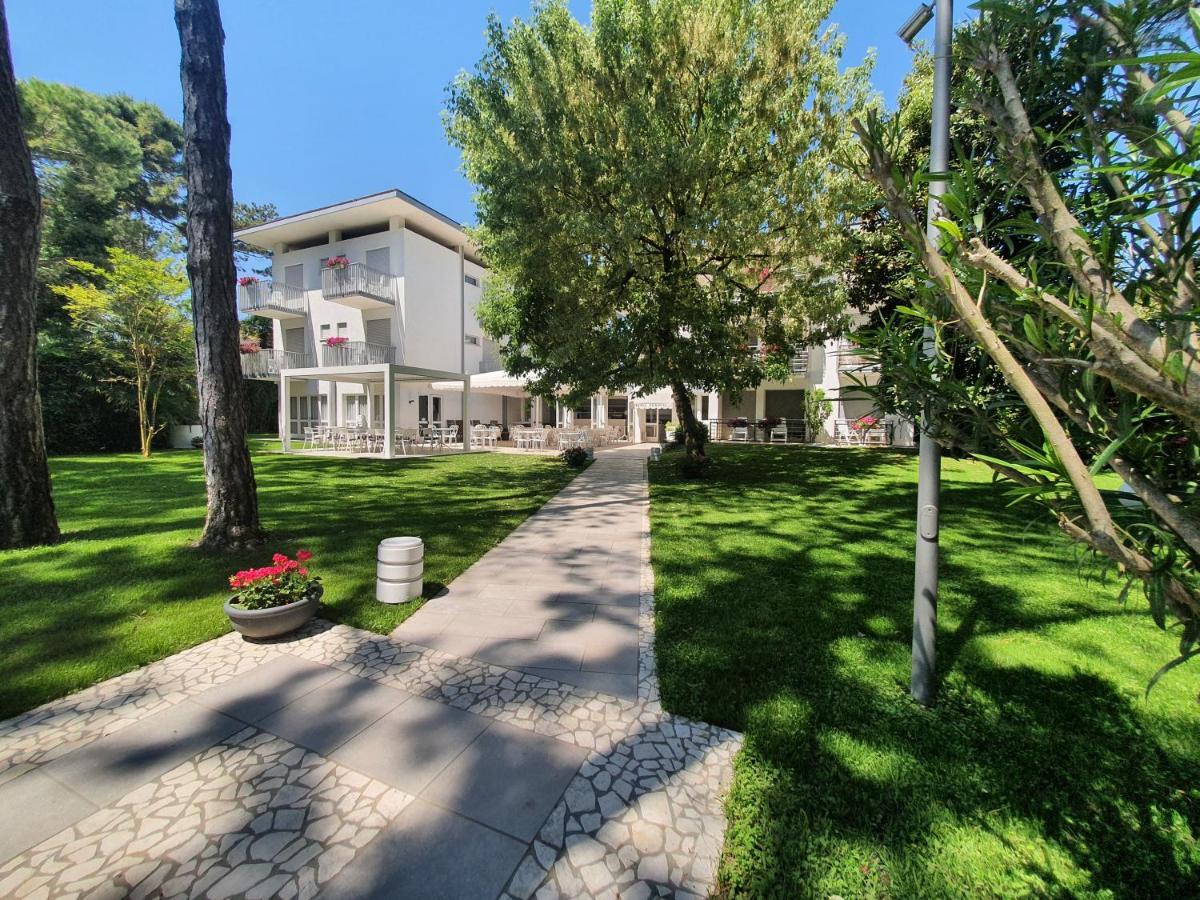 Hotel Eurovil Garni 리그나노 사비아도로 외부 사진