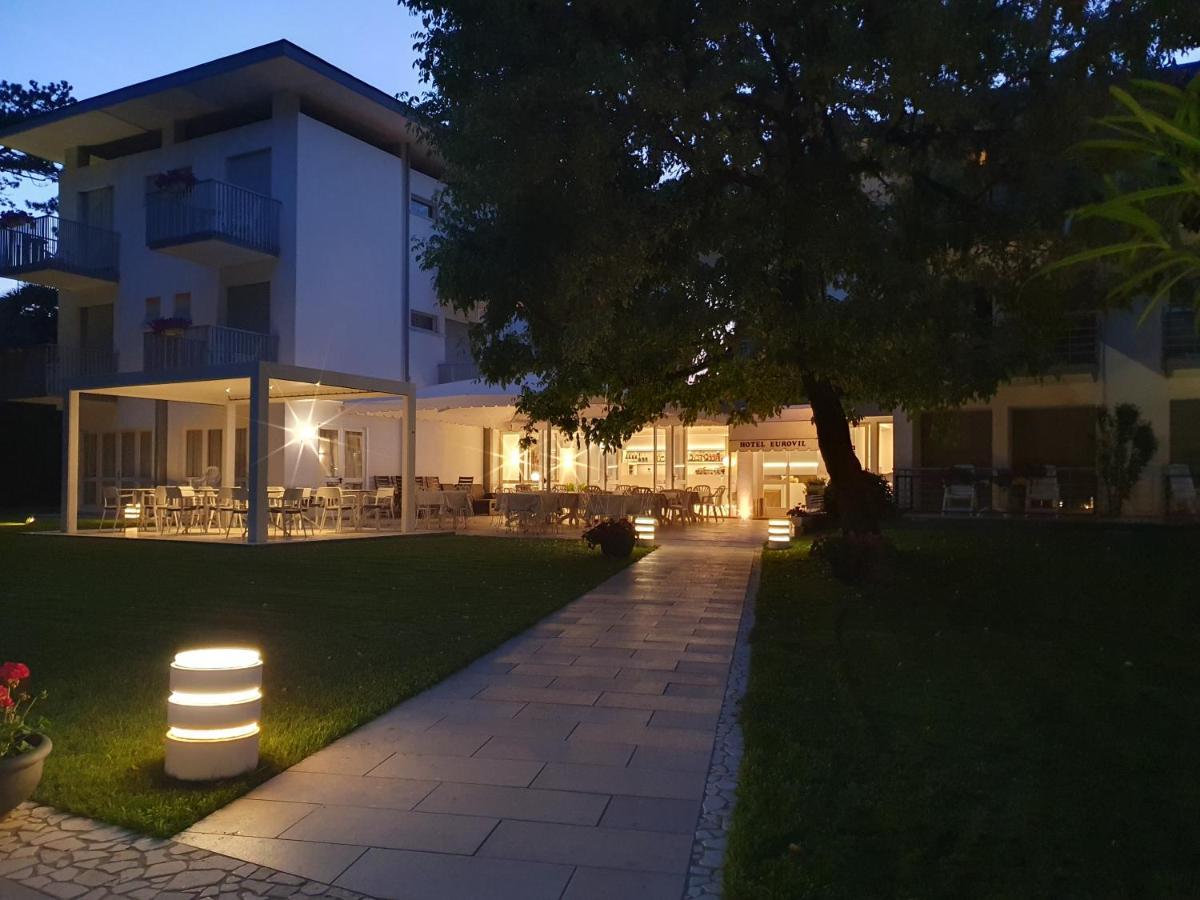 Hotel Eurovil Garni 리그나노 사비아도로 외부 사진