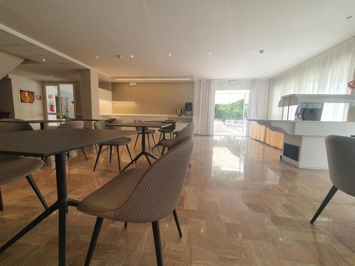 Hotel Eurovil Garni 리그나노 사비아도로 외부 사진
