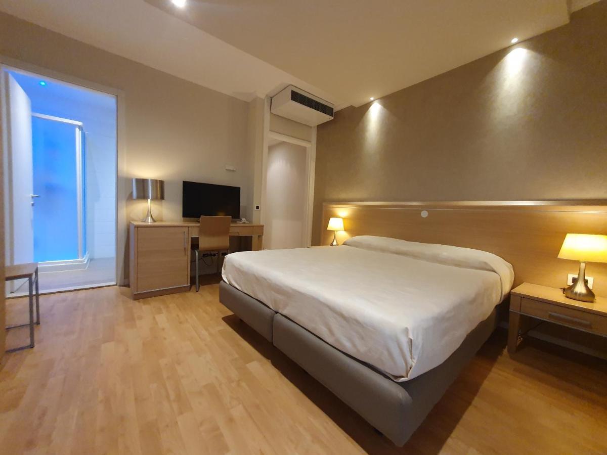 Hotel Eurovil Garni 리그나노 사비아도로 외부 사진