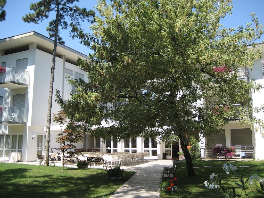 Hotel Eurovil Garni 리그나노 사비아도로 외부 사진